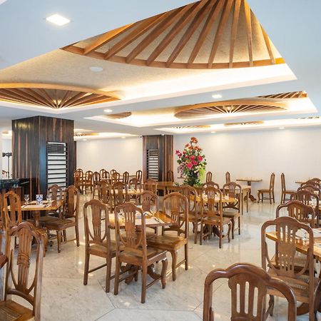 Kabayan Hotel Pasay Exterior foto